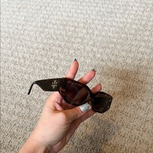 Tory Burch Brown Tortoise Sunglasses